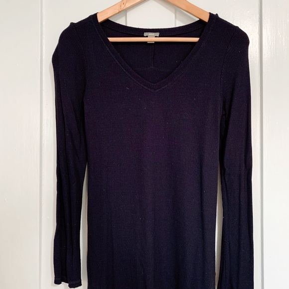 Aerie Women’s Ribbed Long-Sleeve Tee - Picture 2 of 3